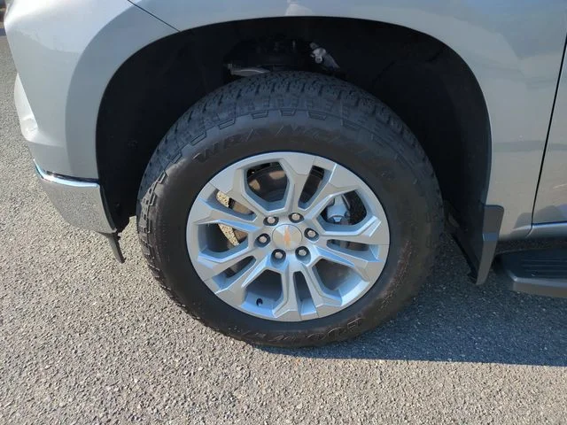 Used 2026 Gray Chevrolet LTZ image 10
