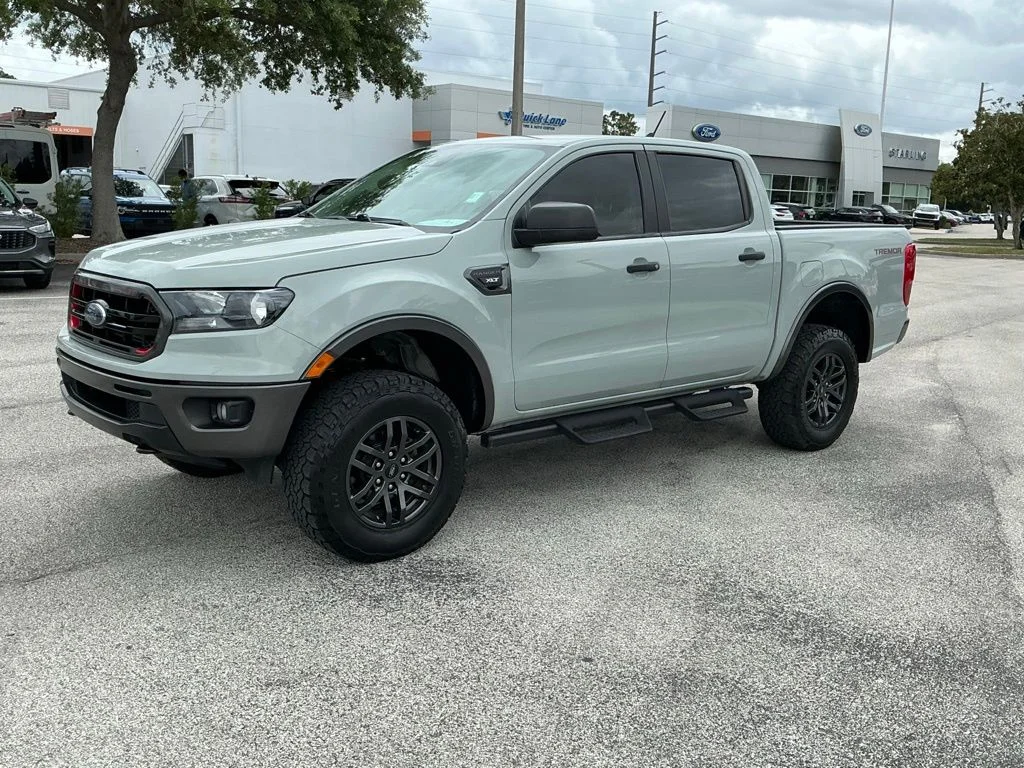 Used 2021 Green Ford XLT image 2