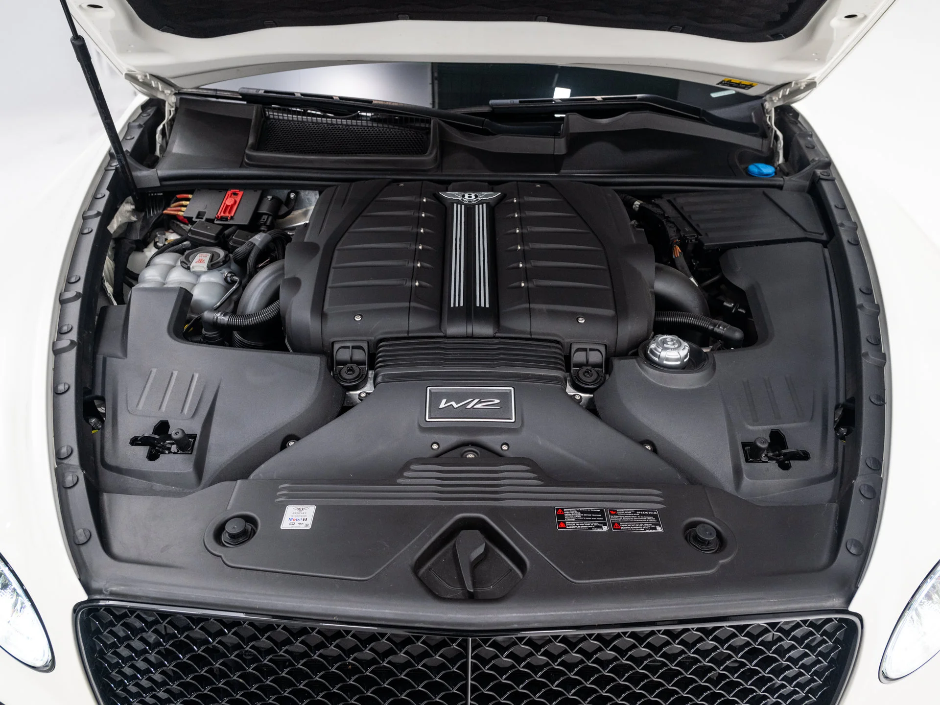 Used 2021 Glacier White Bentley Speed image 79