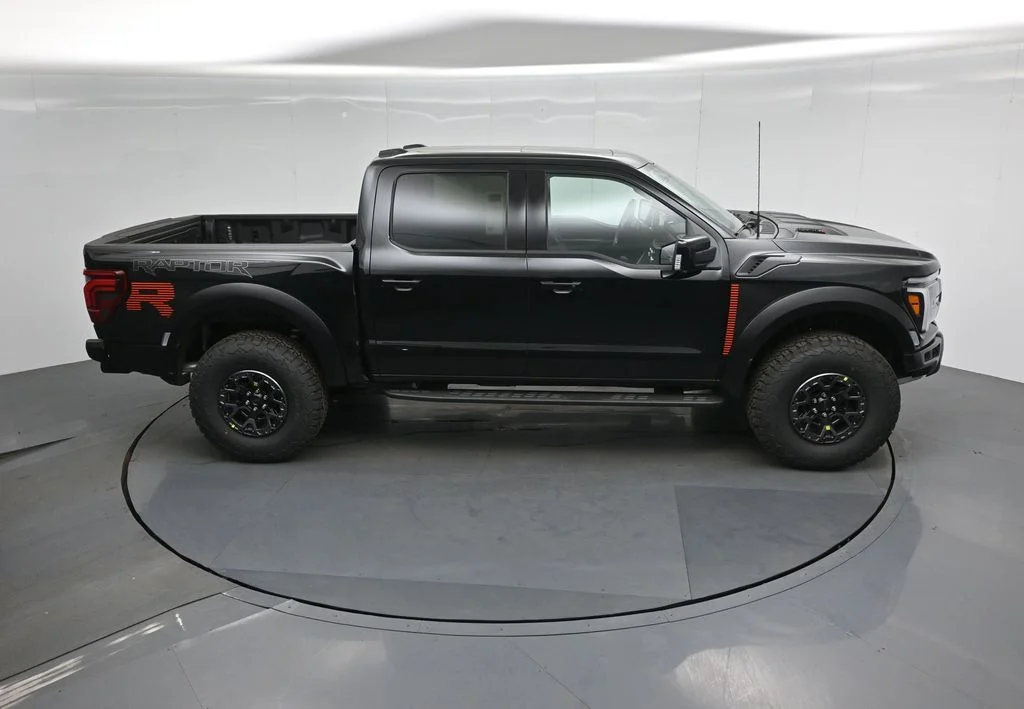 New 2026 Agate Black Metallic Ford Raptor image 39