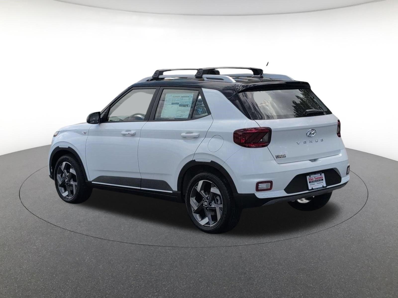 New 2026 Lunar White w/Black Roof Hyundai SEL image 6