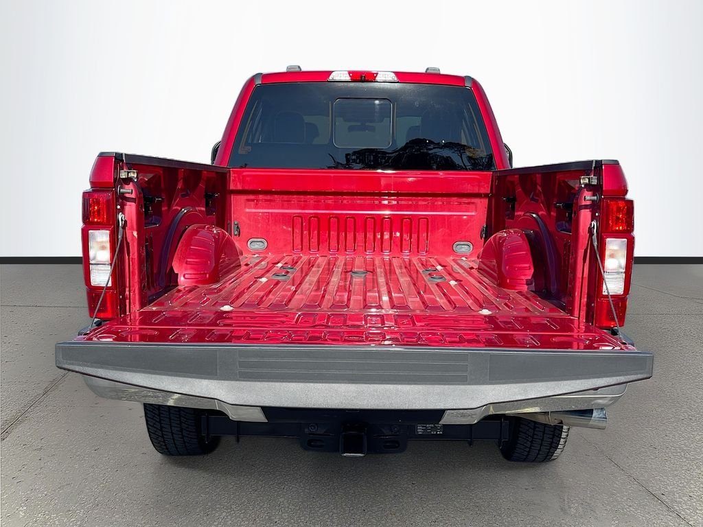Used 2022 Red Ford Lariat image 25