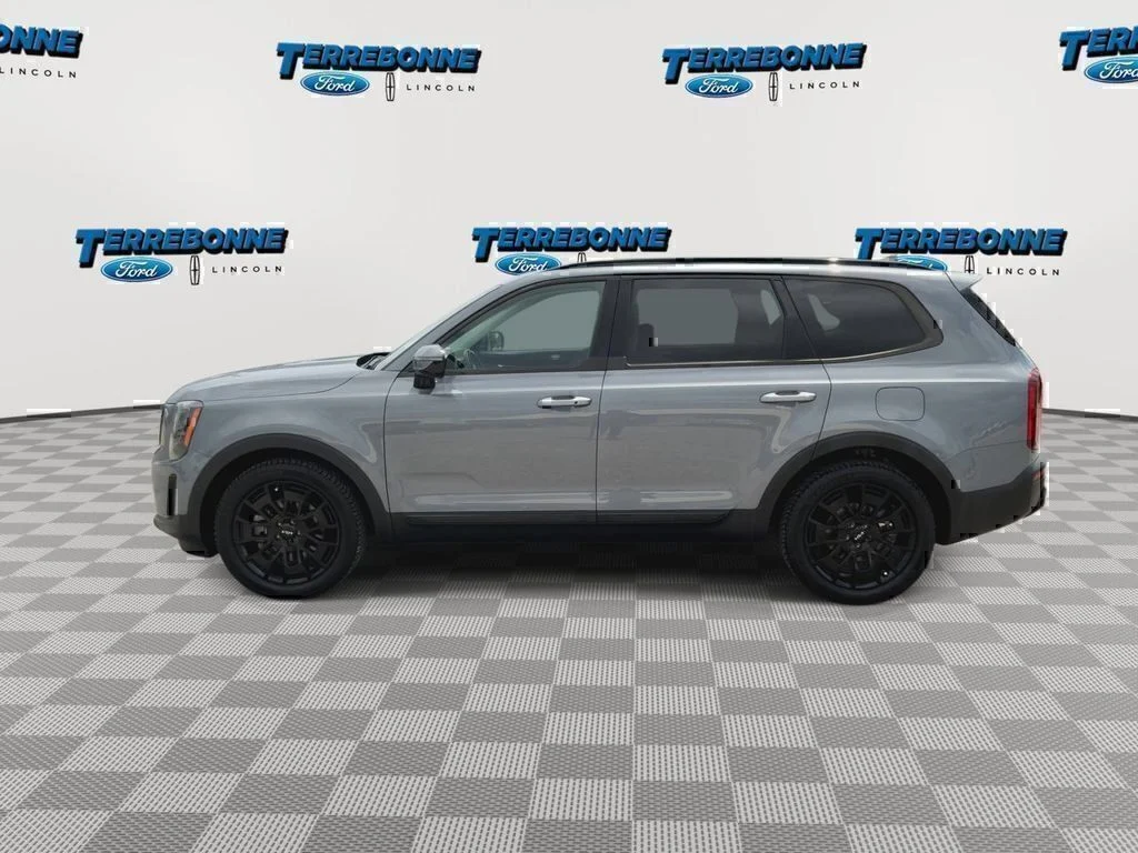 Used 2022 Everlasting Silver Kia SX image 5