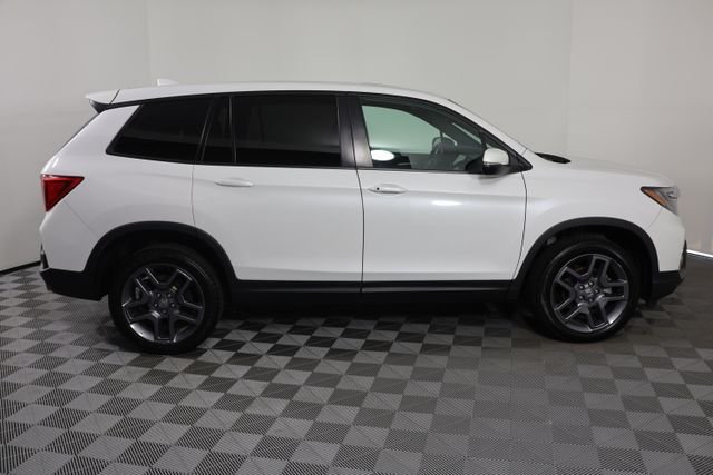 Used 2023 White Honda EX-L image 9