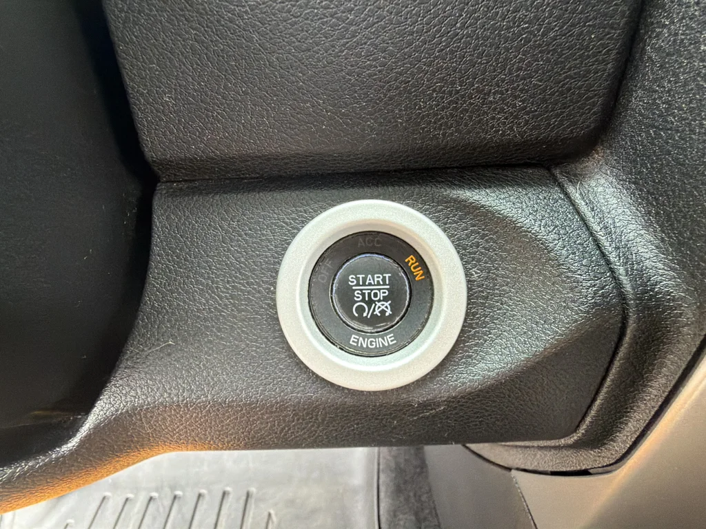 Used 2013 Black Ram Sport image 17