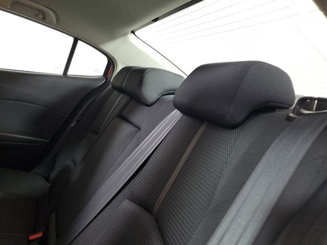 Used 2018 Red Mazda Sport image 12