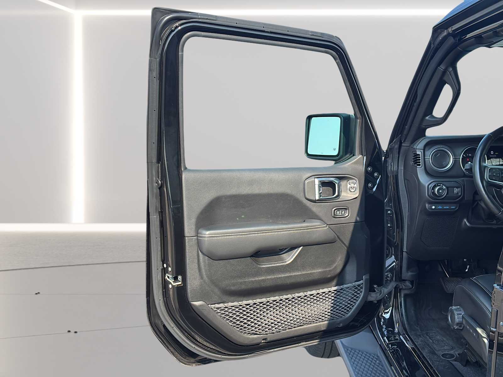2023 Jeep Wrangler 4xe Sahara 4XE - Photo 24