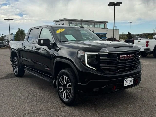 Used 2024 Onyx Black GMC AT4 image 5