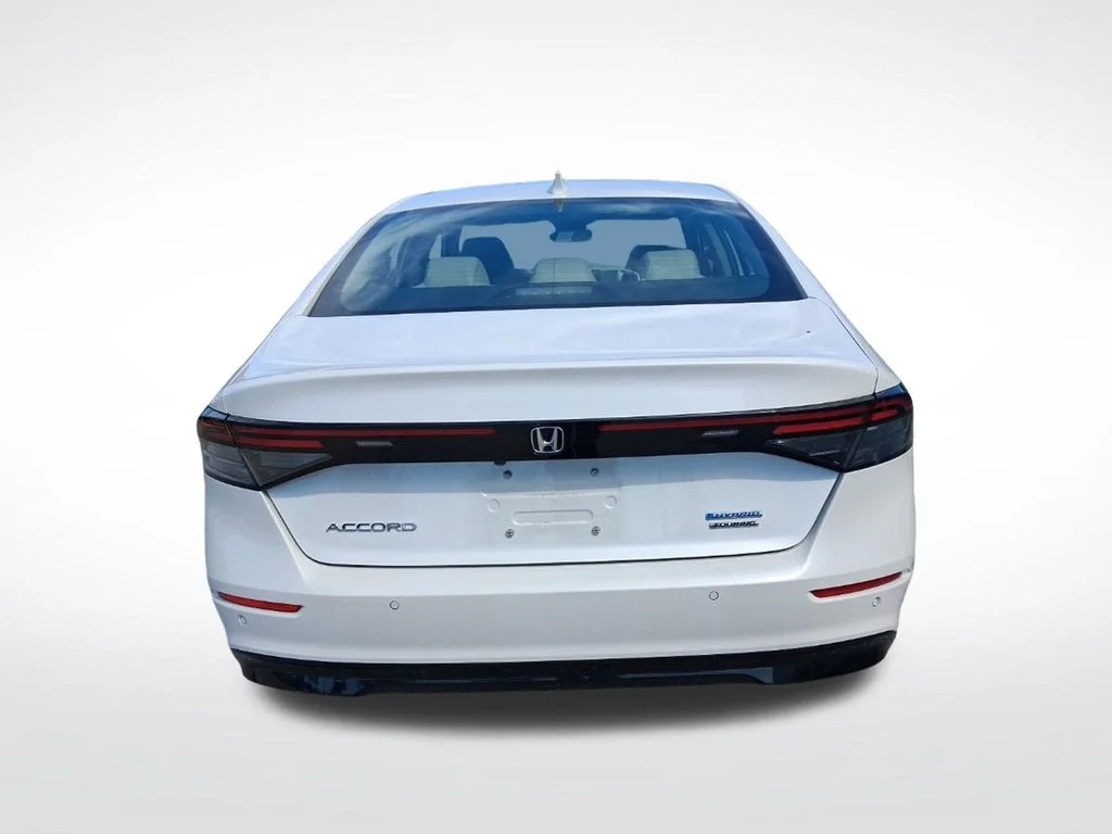 Used 2024  Honda Touring image 8