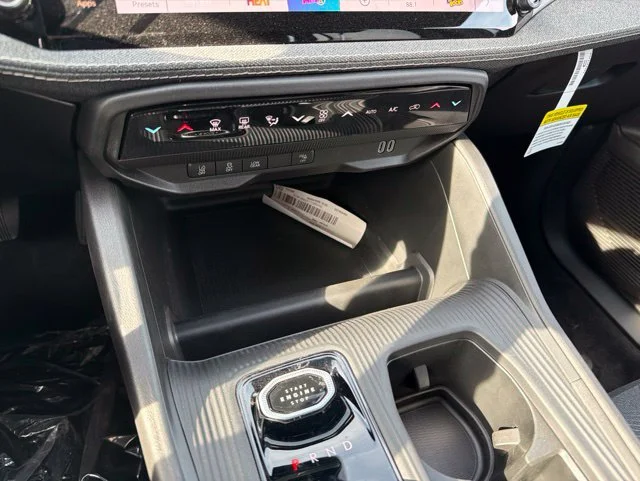New 2026 White Jeep Laredo image 17