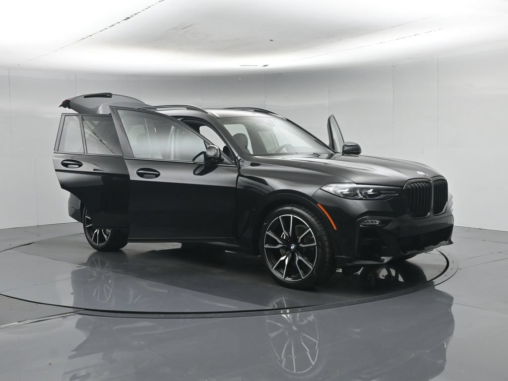 Used 2020 Black BMW xDrive40i image 38