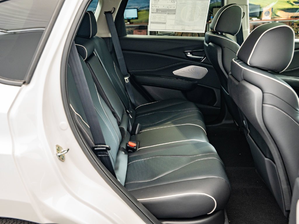 Used 2026 Platinum White Acura Advance Package image 45