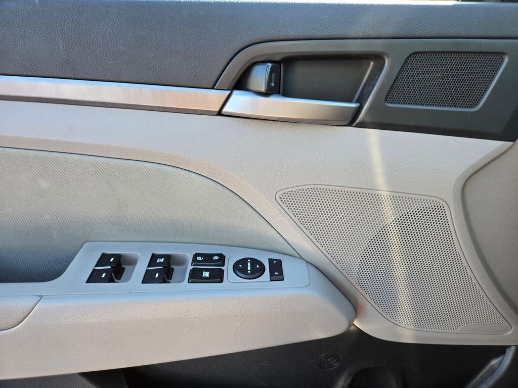 Used 2018 Electric Blue Hyundai SEL image 22