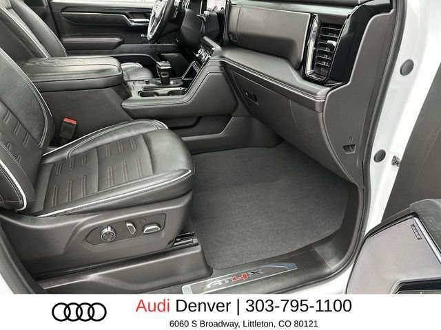 Used 2024 White GMC AT4X image 24