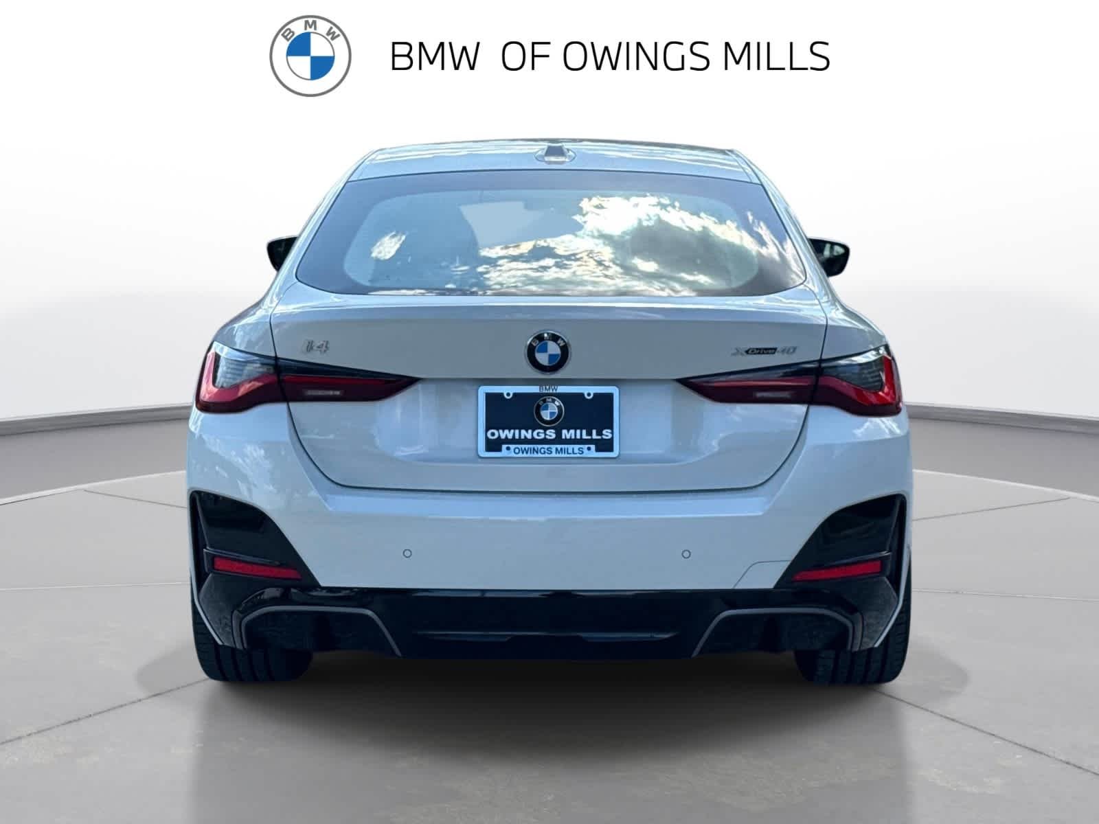 New 2026 Mineral White Metallic BMW xDrive40 image 7