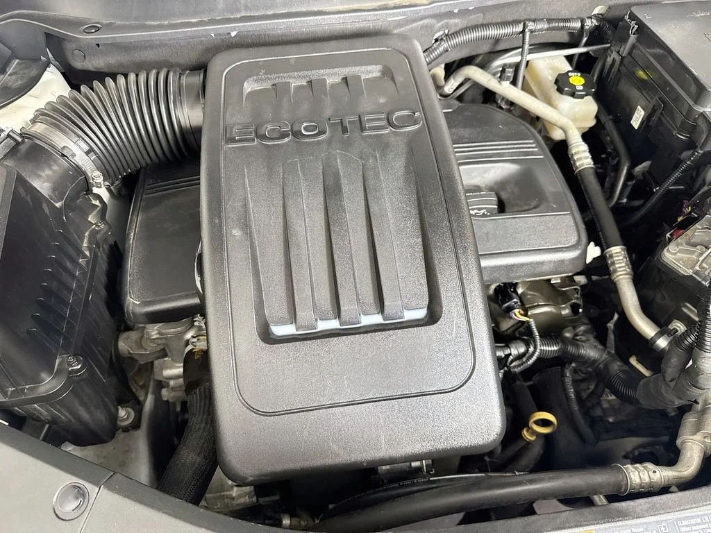 Used 2015 White Chevrolet LT image 36
