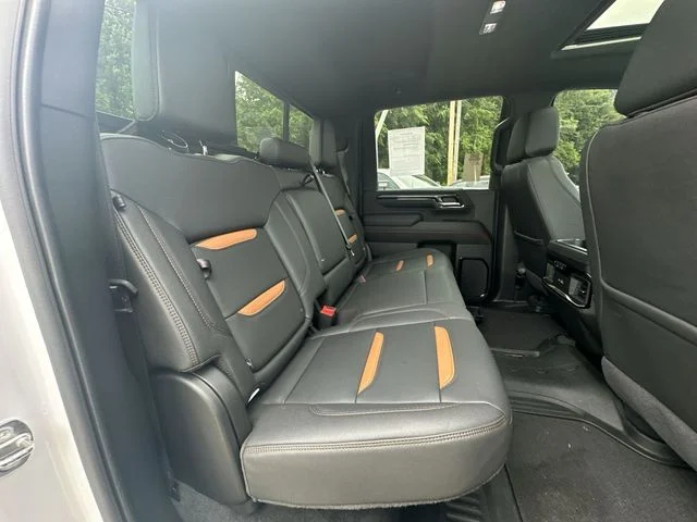 Used 2024 White GMC AT4 image 30