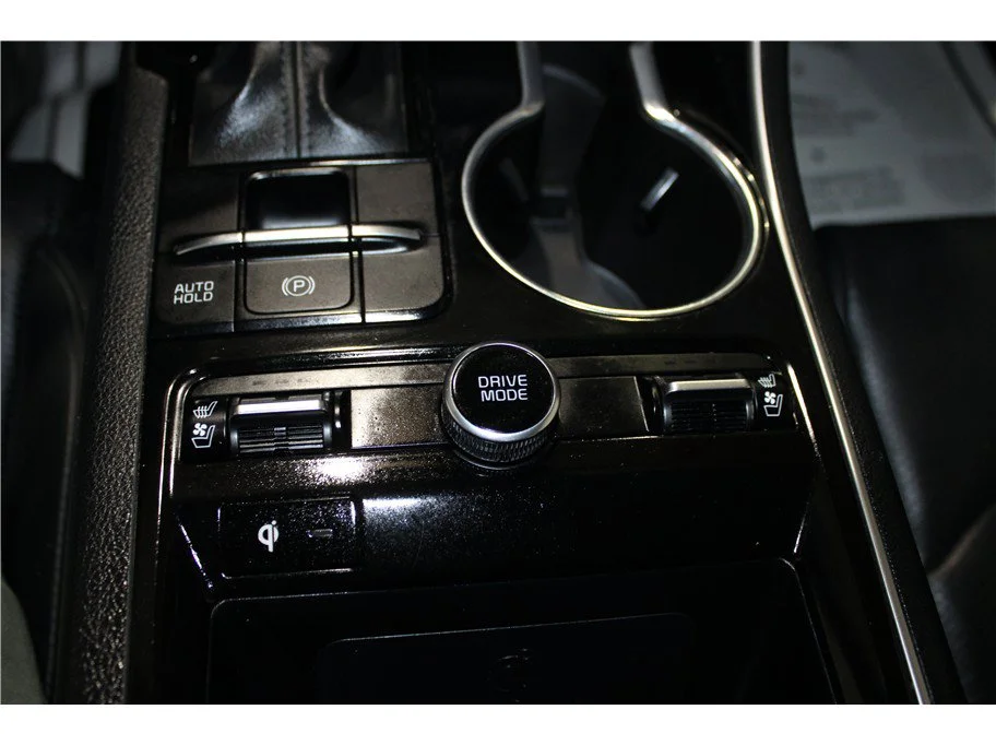 Used 2024 Glacial White Pearl Kia EX image 27
