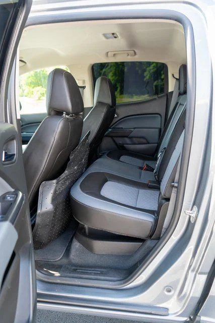 Used 2021 Gray Chevrolet Z71 image 11