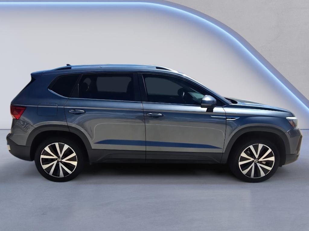 Used 2022 Platinum Gray Metallic Volkswagen SE image 6