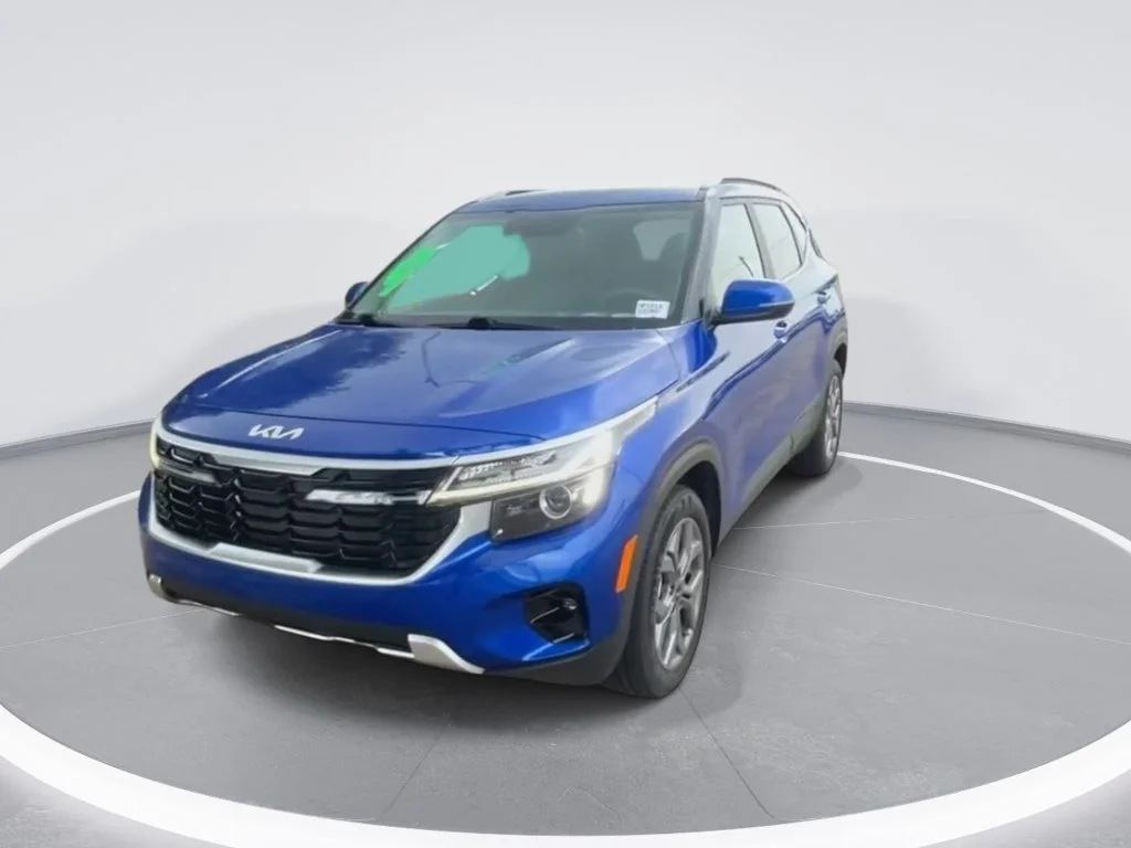 Used 2024 Blue Kia S image 4