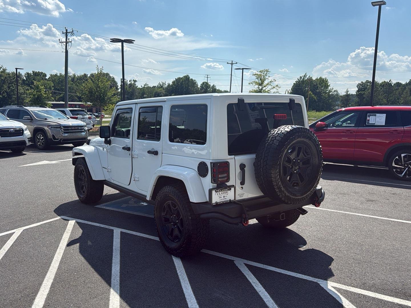 Used 2016 Bright White Clearcoat Jeep Backcountry image 7