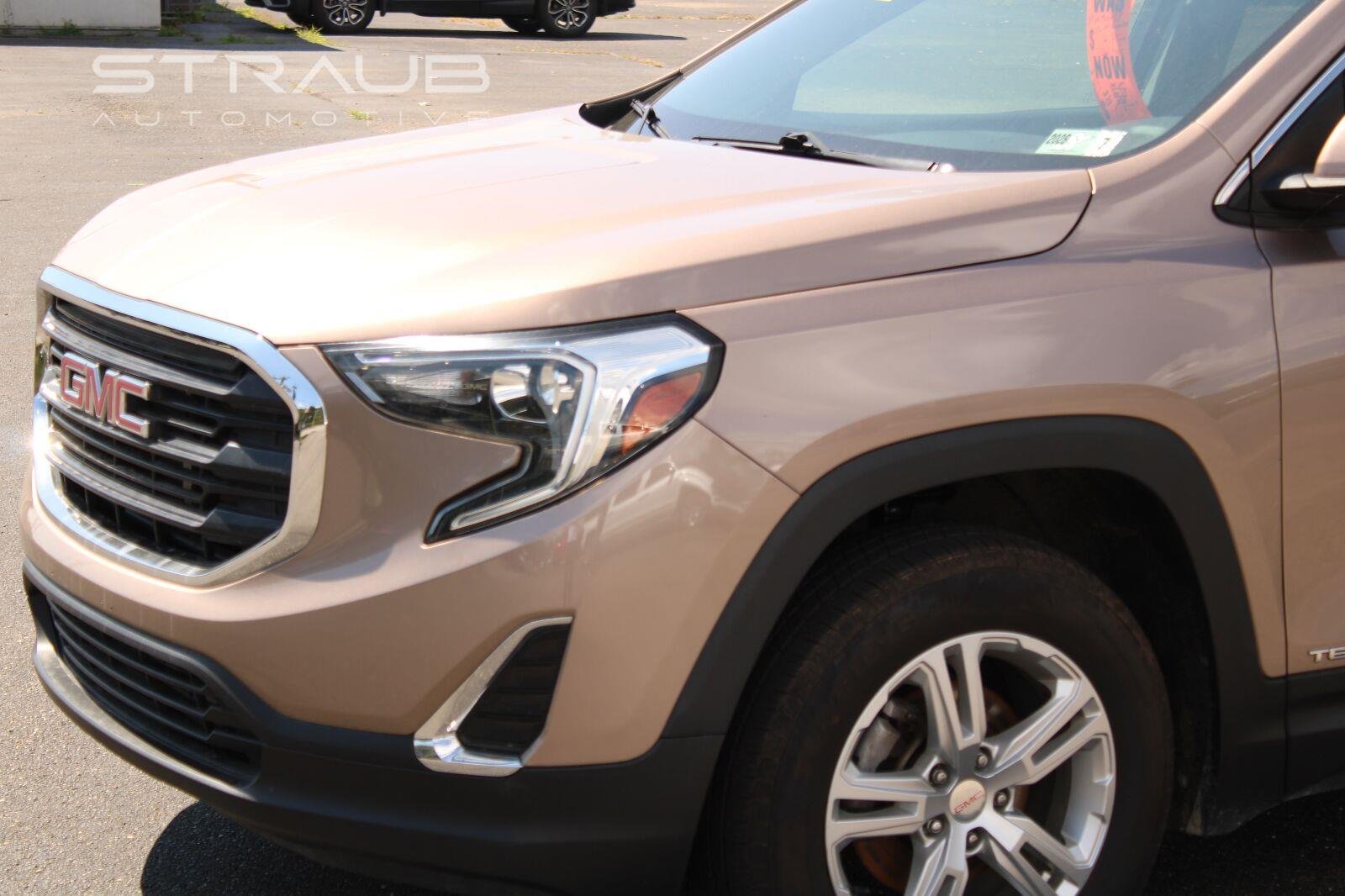 Used 2019 Coppertino Metallic GMC SLE image 4