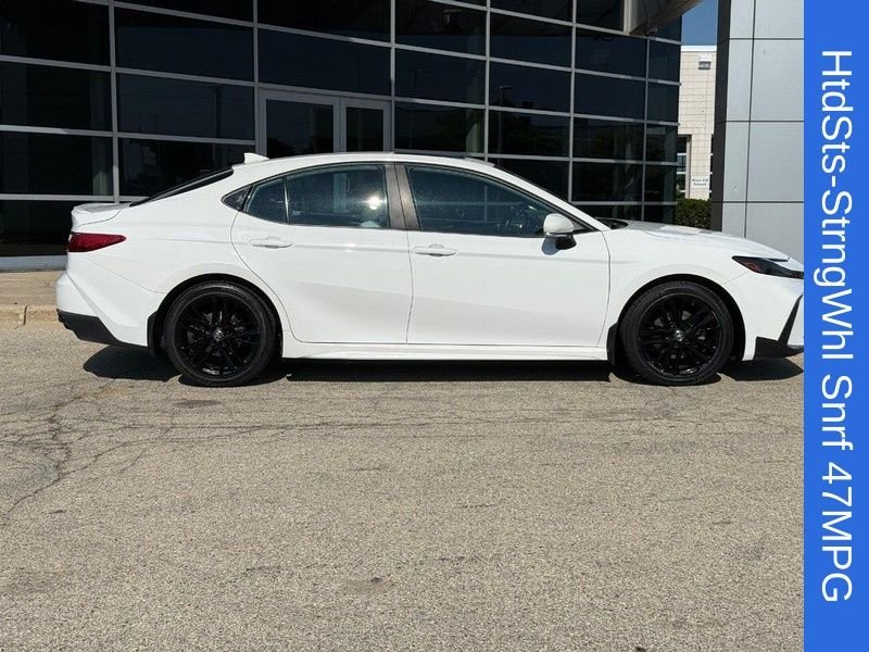 Used 2025 Ice Toyota SE image 2