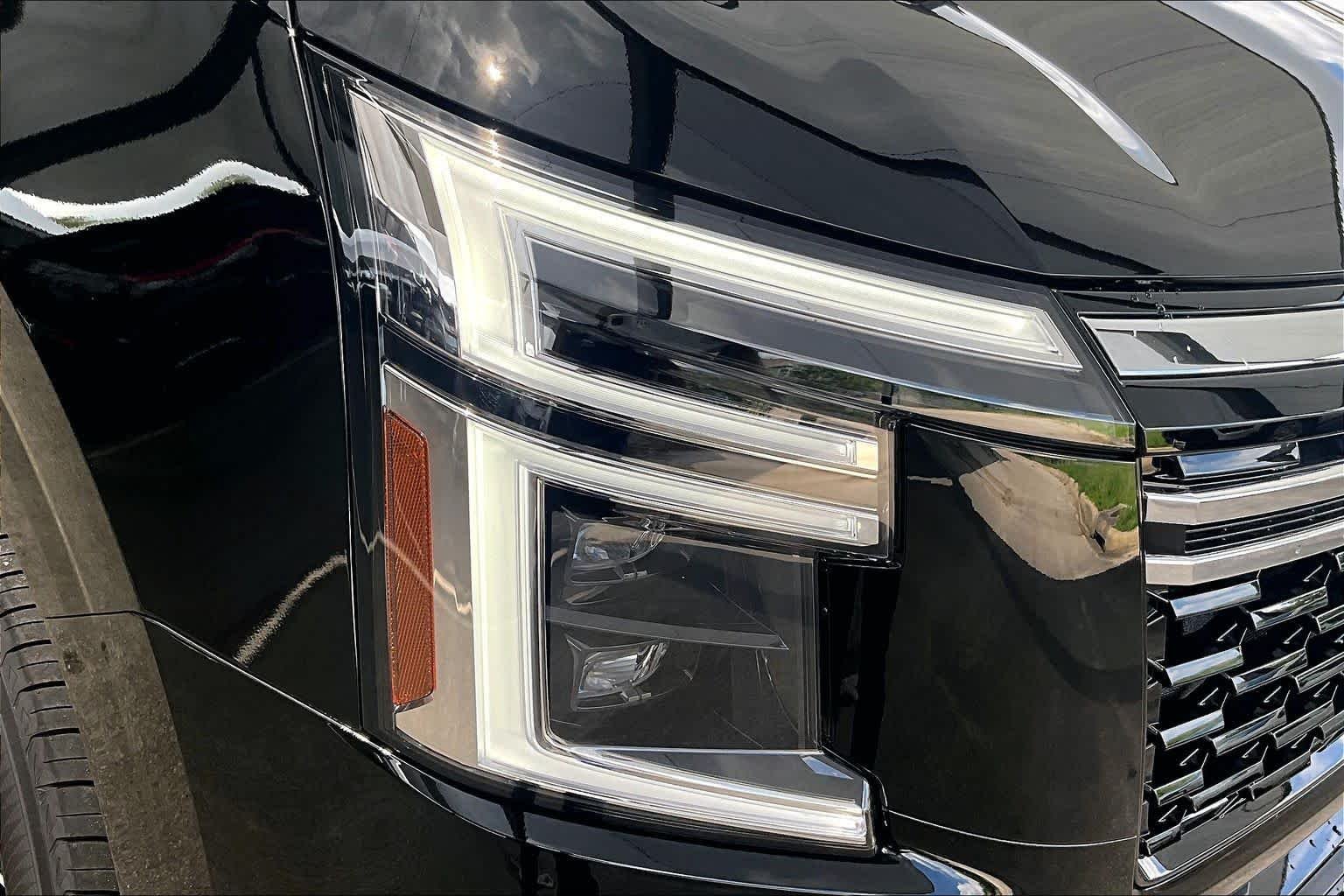 New 2026 Super Black Nissan SL image 18
