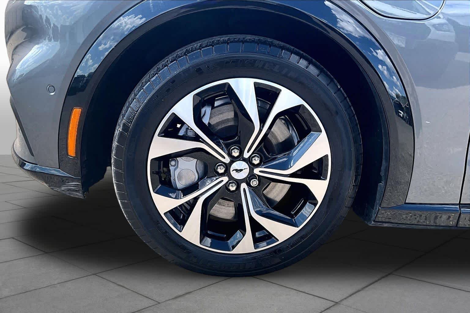 Used 2023 Carbonized Gray Metallic Ford Premium image 13