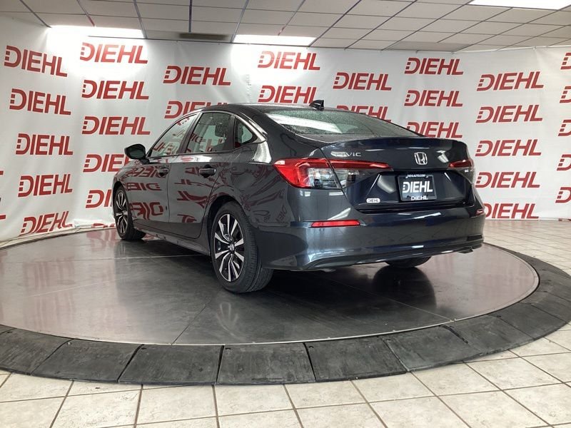 Used 2024  Honda EX image 5