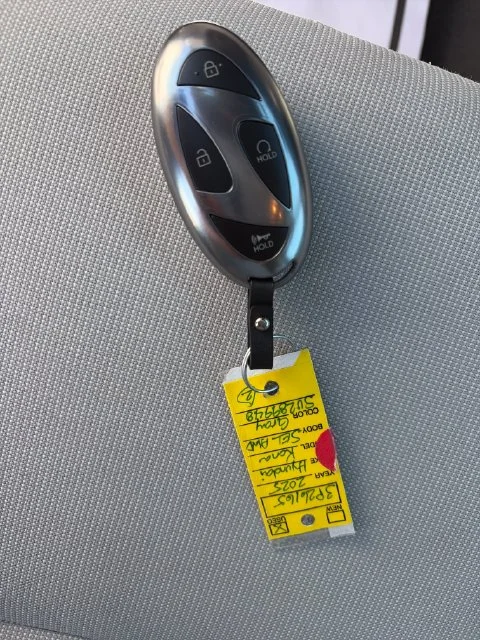 Used 2025 Gray Hyundai SEL image 25