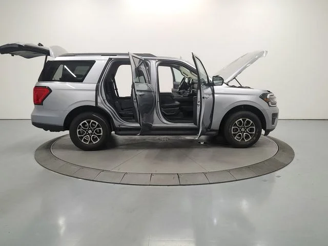 Used 2024 Silver Ford XLT image 17
