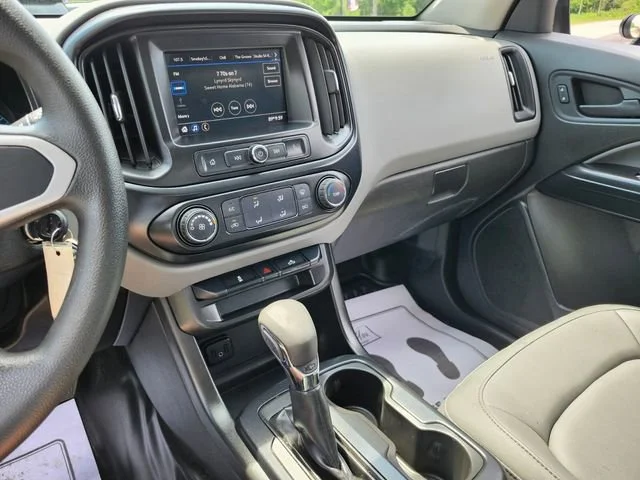 Used 2022 Summit White Chevrolet WT image 25