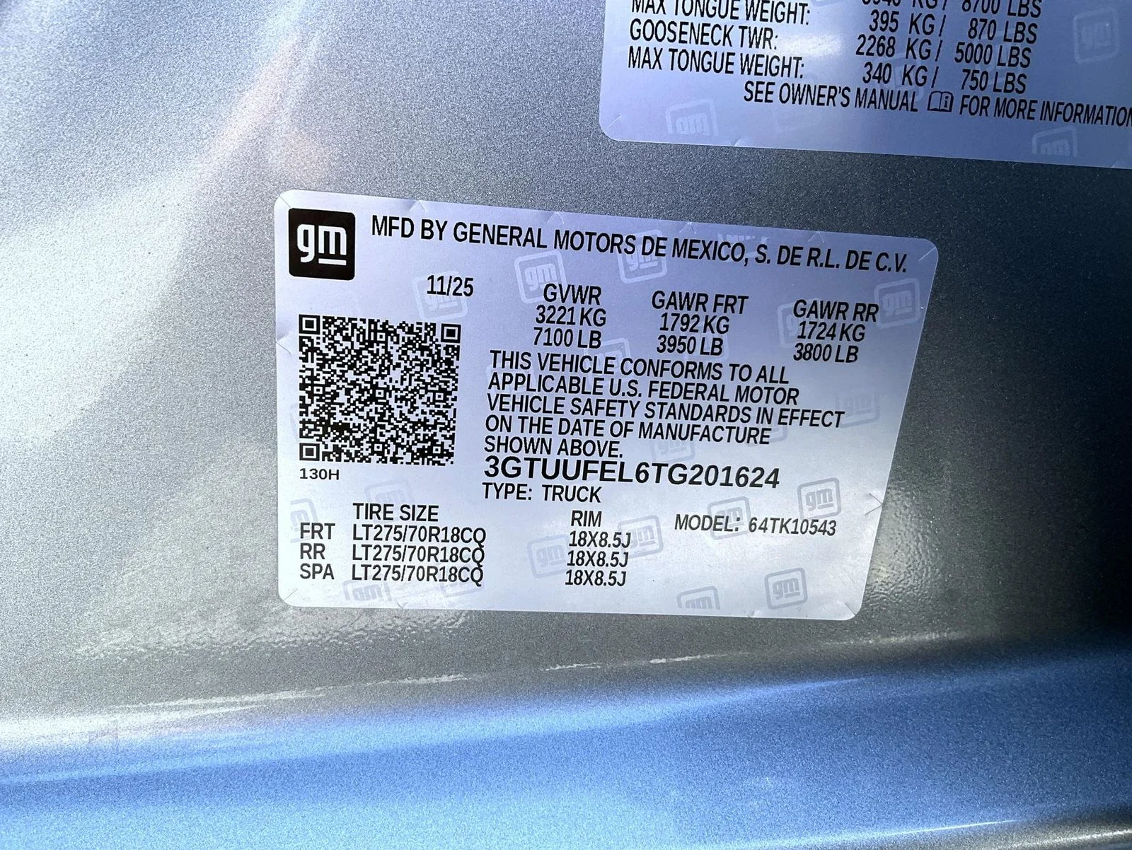 Used 2026 Silver GMC AT4X image 25