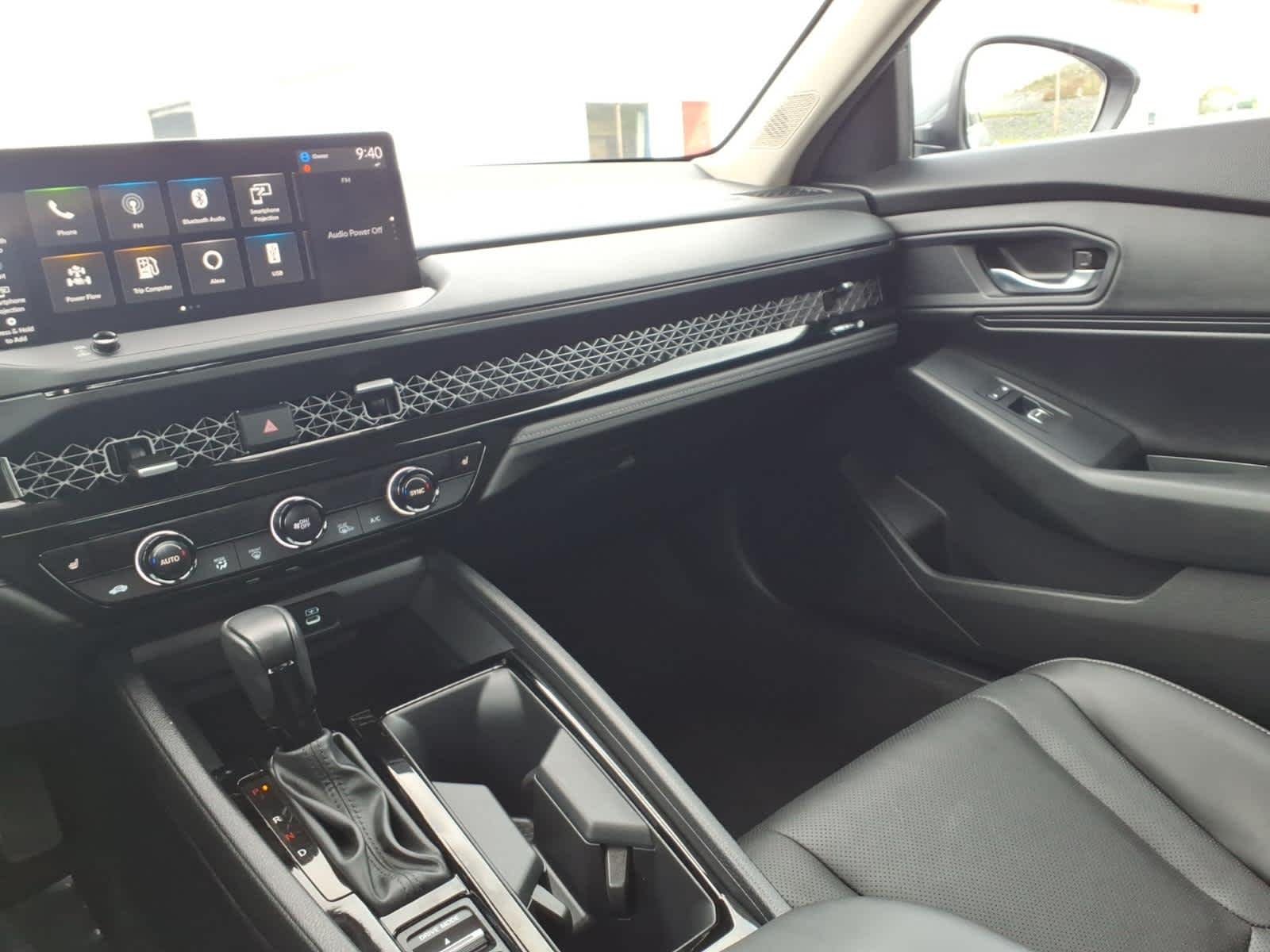 2024 Honda Accord Hybrid EX-L - Photo 15