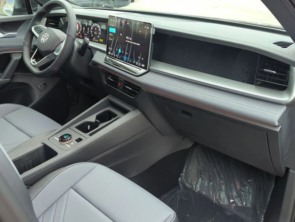 New 2026 Gray Volkswagen 2.0T SE R-Line Black image 26