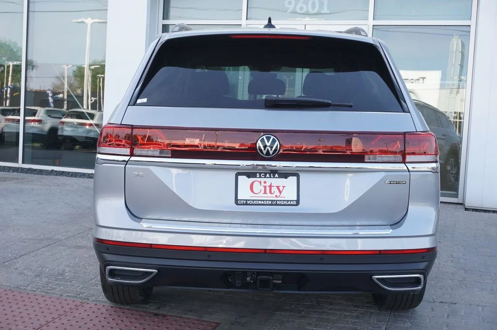 New 2026 Silver Volkswagen 2.0T SE w/Technology image 7