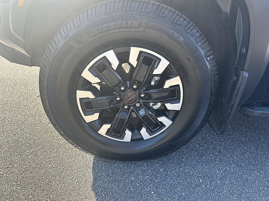 Certified Used 2022 Super Black Nissan PRO-4X image 10