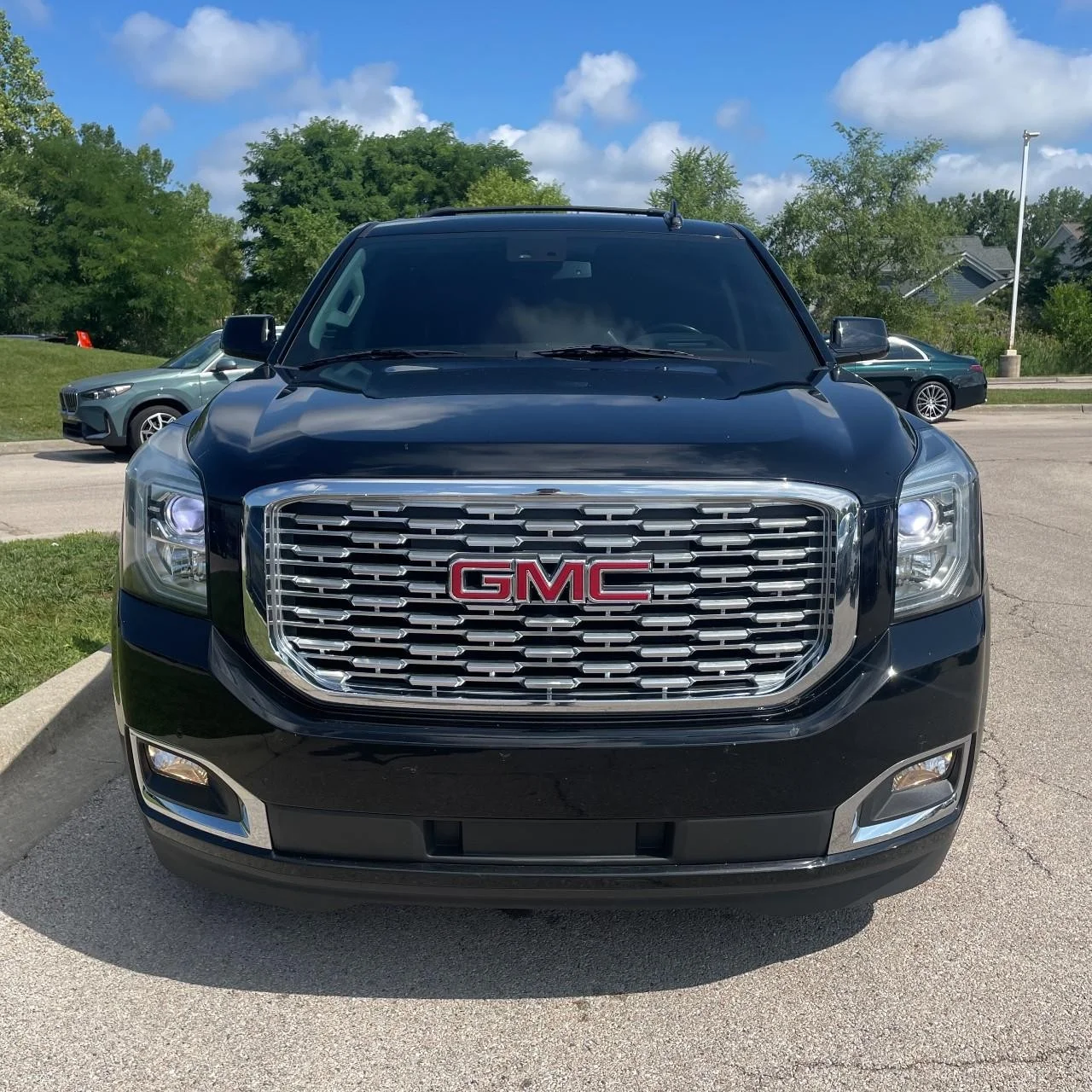 Used 2020 Onyx Black GMC Denali image 7