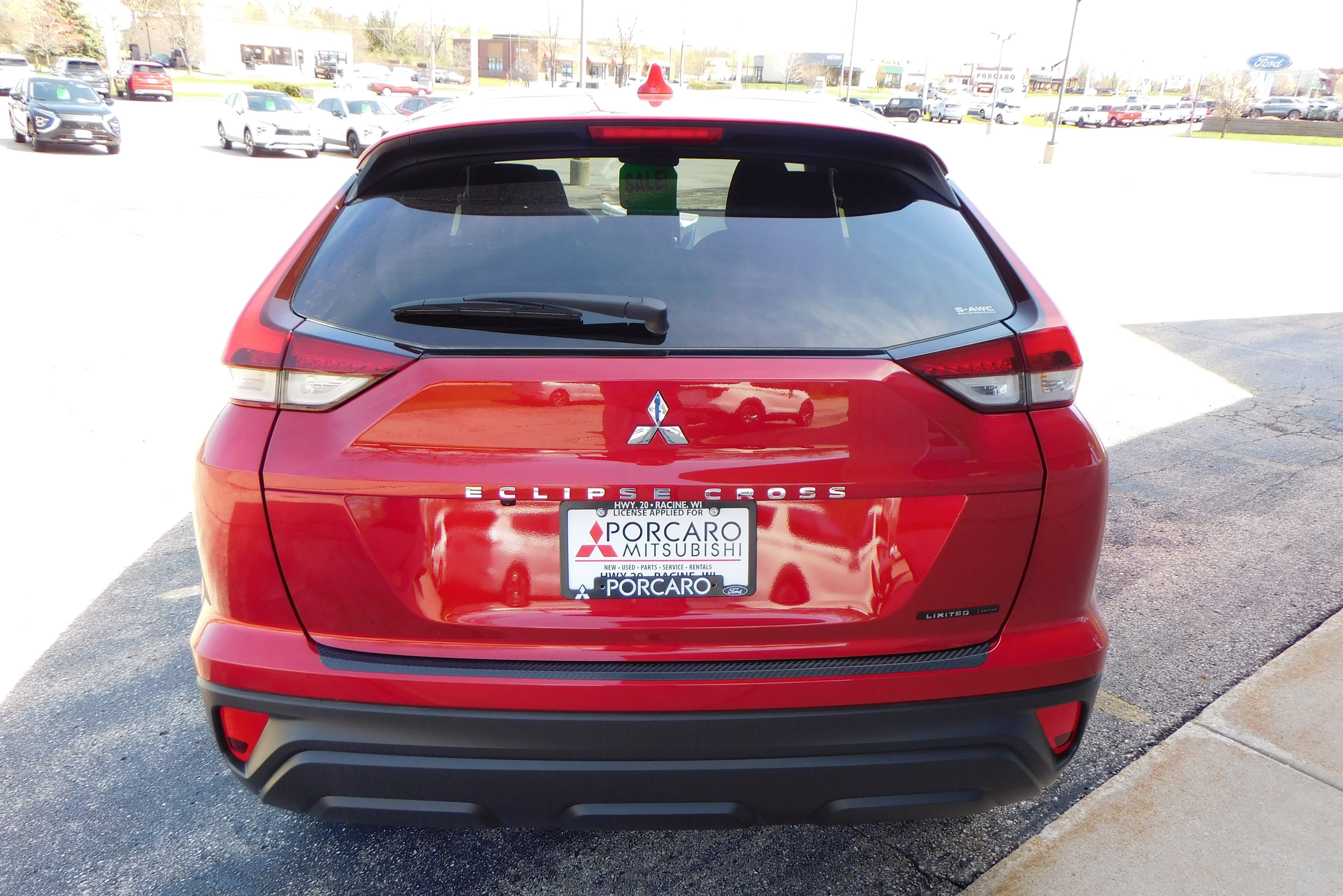 Used 2026 Red Diamond Mitsubishi LE image 5