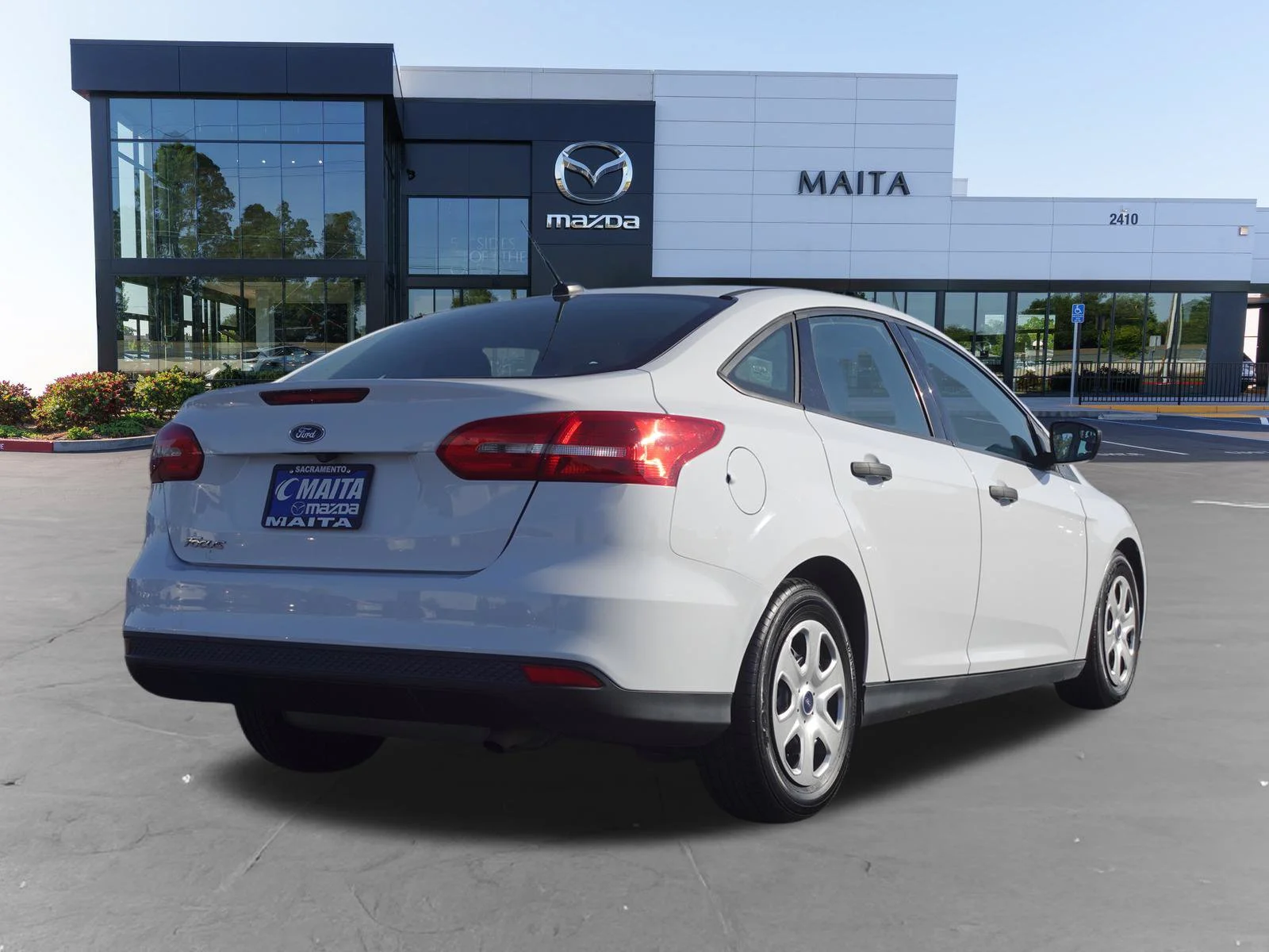 Used 2018 Oxford White Ford S image 3