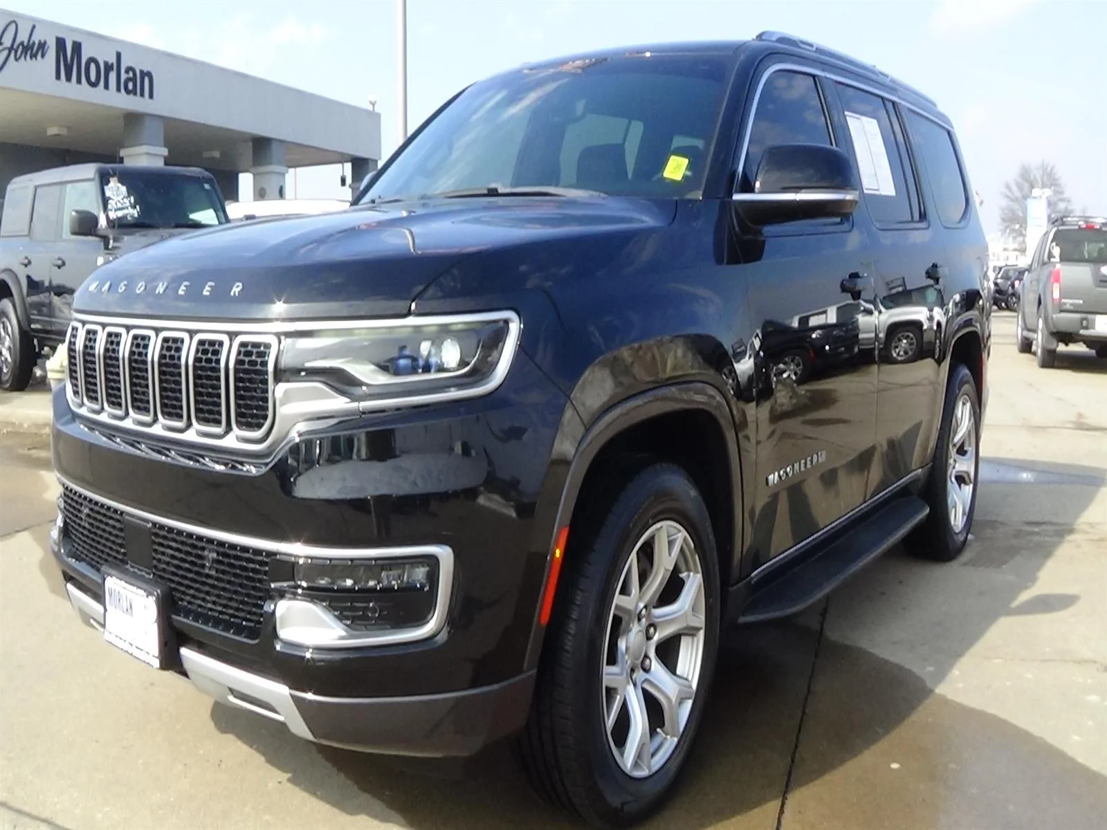 Certified Used 2023 Diamond Black Crystal Pearl Coat (pxj) Jeep Series II image 2