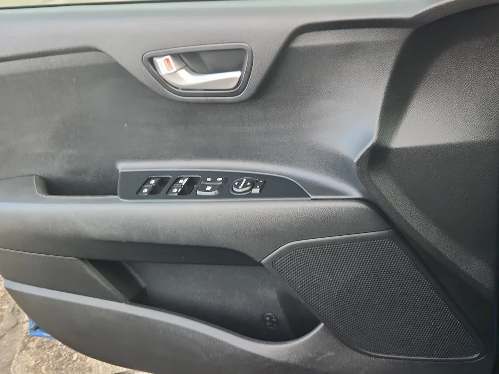 Used 2022 Blue Kia S image 7