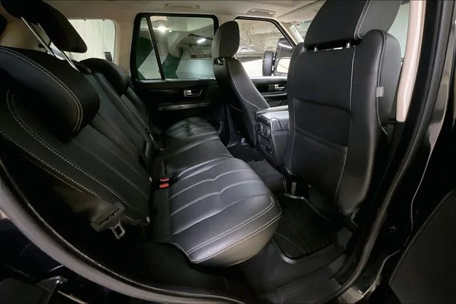 Used 2012 Black Land Rover HSE image 12