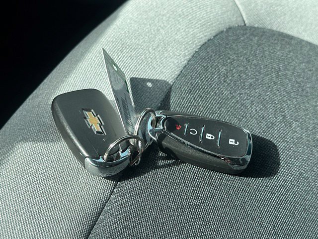 Used 2019 Summit White Chevrolet LT image 34