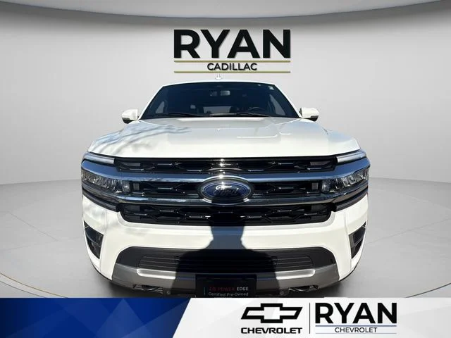 Used 2023 White Ford Limited image 4