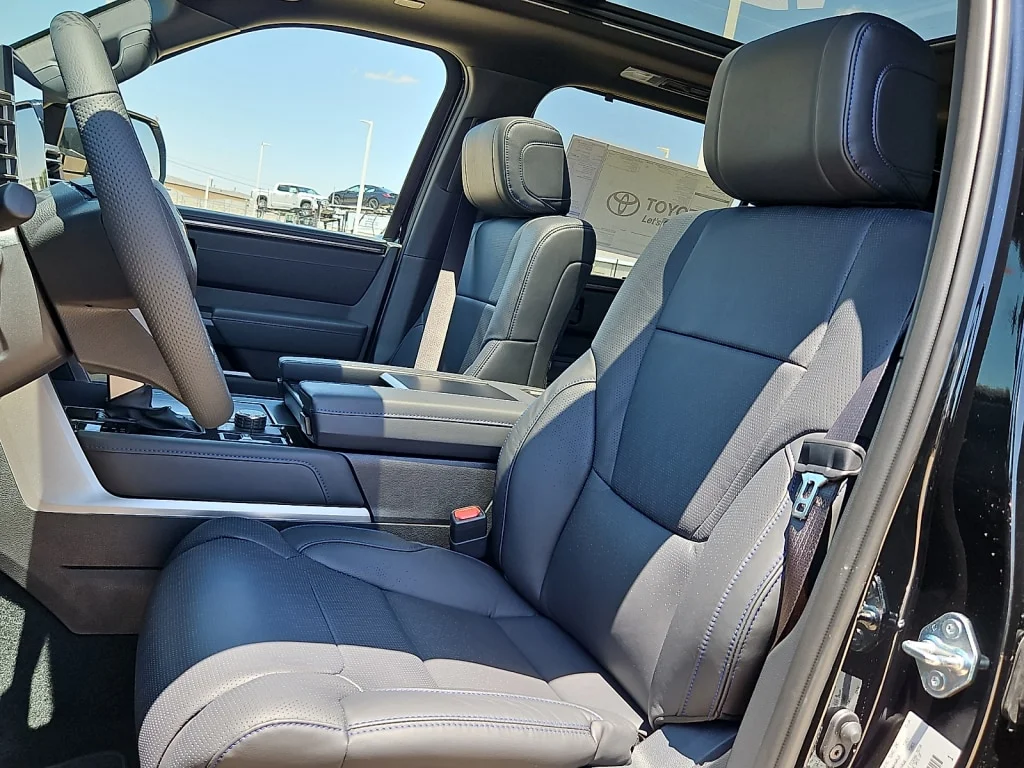 New 2026 Midnight Black Toyota Platinum image 8