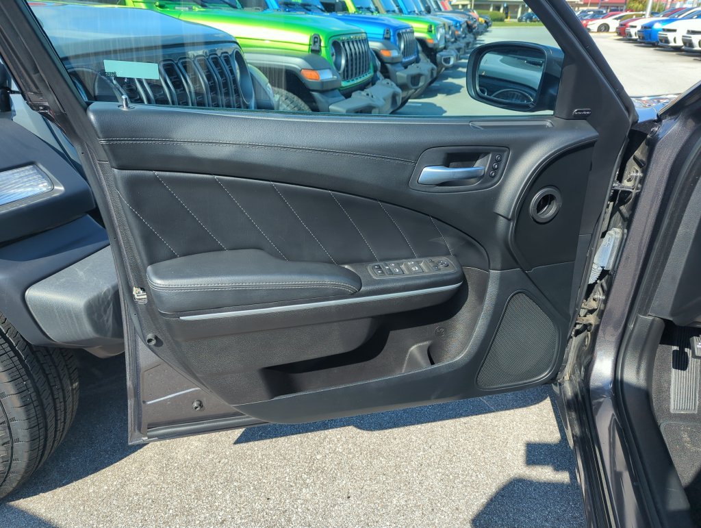 2022 Dodge Charger Scat Pack - Photo 17
