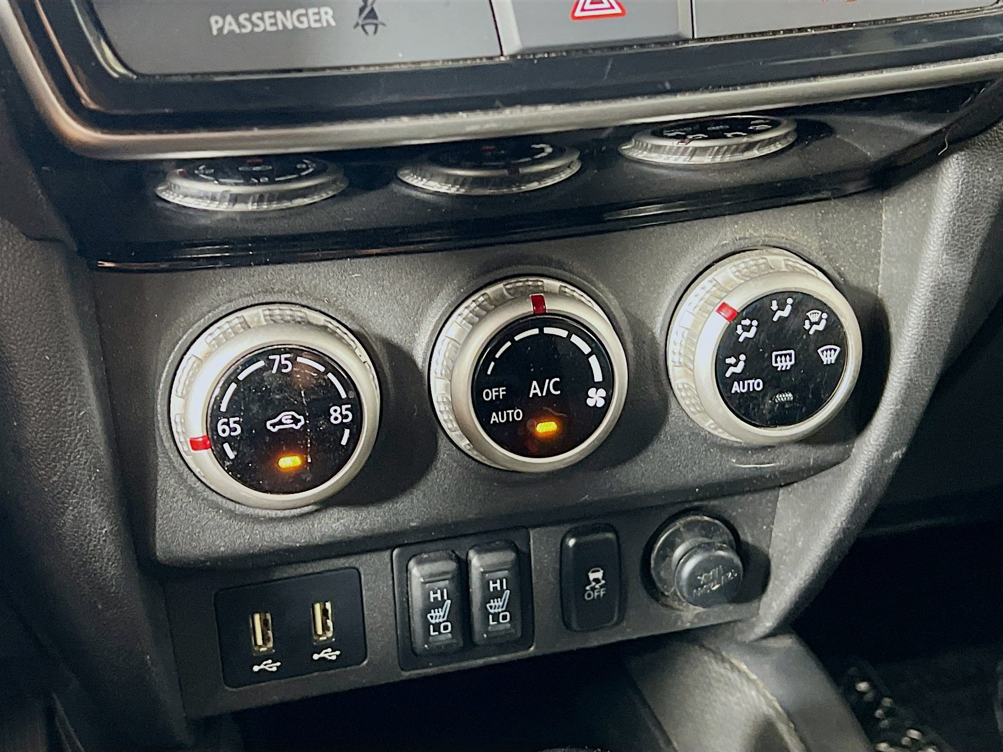 Used 2021 Gray Mitsubishi SE image 19